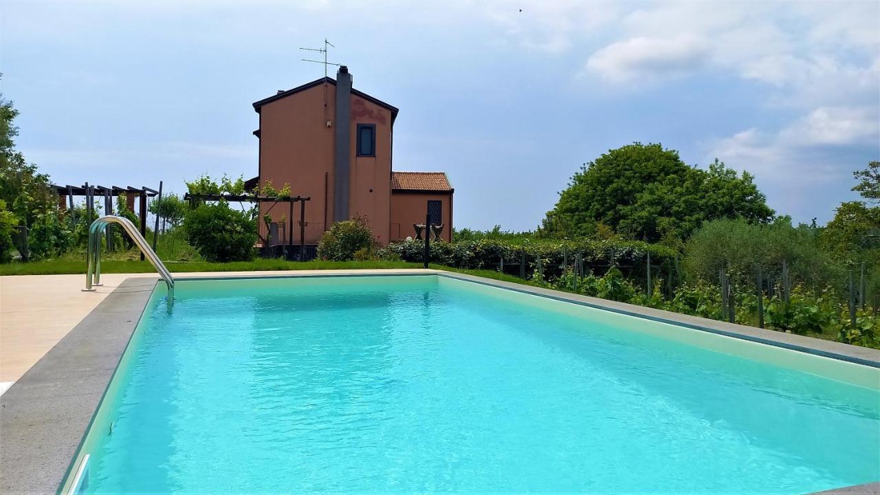Nake Residenza Artistica Villa Sant'Alfio Exterior photo